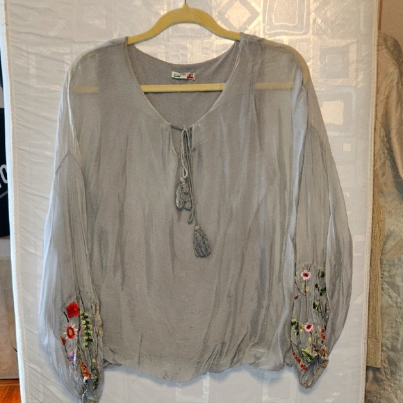 Made in Italy Tops - Made In Italy Silk Embroidered Gray Women's Top Sz M
